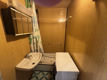 koupelna - Prodej bytu 1+kk v osobním vlastnictví 28 m², Praha 4 - Modřany