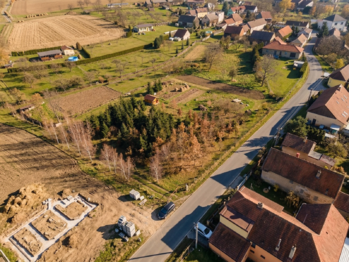 Prodej pozemku 3955 m², Podhořany u Ronova
