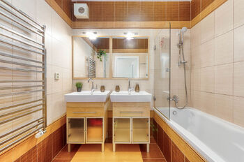 Prodej bytu 4+1 v osobním vlastnictví 124 m², Praha 5 - Smíchov