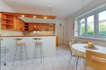 Prodej bytu 4+1 v osobním vlastnictví 124 m², Praha 5 - Smíchov