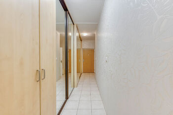 Prodej bytu 4+1 v osobním vlastnictví 124 m², Praha 5 - Smíchov