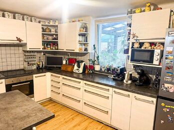 Prodej domu 450 m², Roštění