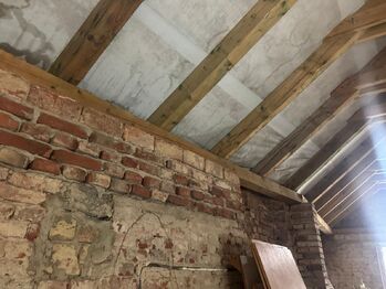 Prodej domu 450 m², Roštění