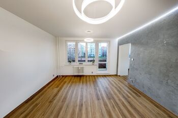 +420 604 191 744 I denisa.myslivcova@re-max.cz - Prodej bytu 3+1 v osobním vlastnictví 67 m², Ostrava