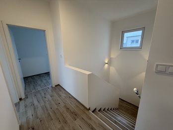Pronájem bytu 4+kk v osobním vlastnictví 95 m², Králův Dvůr