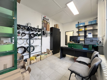 Pronájem výrobních prostor 600 m², Pardubice