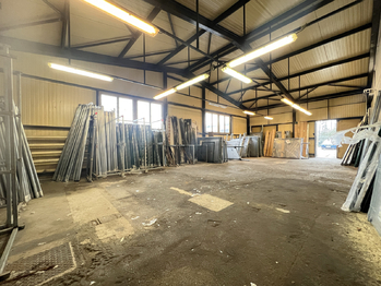 Pronájem výrobních prostor 600 m², Pardubice