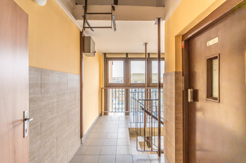 Prodej bytu 2+kk v osobním vlastnictví 53 m², Praha 5 - Stodůlky