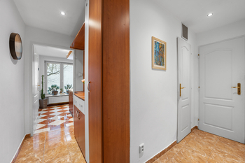 Prodej bytu 2+1 v osobním vlastnictví 55 m², Praha 5 - Zličín