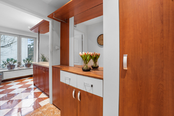 Prodej bytu 2+1 v osobním vlastnictví 55 m², Praha 5 - Zličín