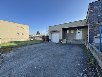 Pronájem obchodních prostor 75 m², Velká Bystřice