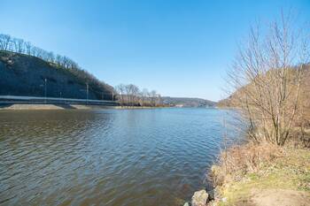 Vltavská cyklostezka s přívozem - Prodej domu 98 m², Vodochody