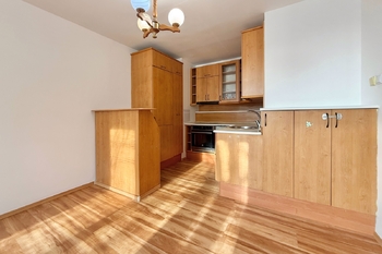 Kuchyňský kout 1 - Prodej bytu 3+kk v osobním vlastnictví 63 m², Praha 9 - Prosek