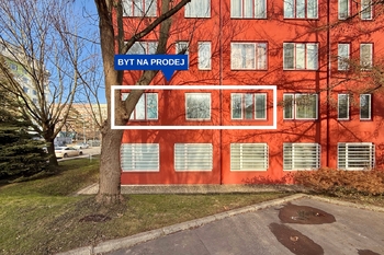 Pohled z ulice 2 - Prodej bytu 3+kk v osobním vlastnictví 63 m², Praha 9 - Prosek