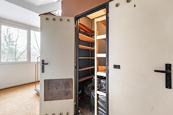 sklep - Prodej bytu 3+kk v osobním vlastnictví 75 m², Praha 9 - Prosek