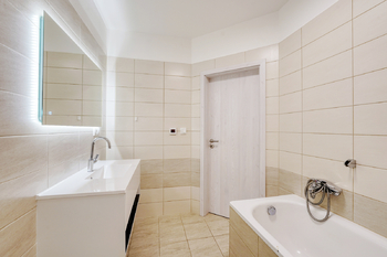 Prodej bytu 4+kk v osobním vlastnictví 78 m², Vochov