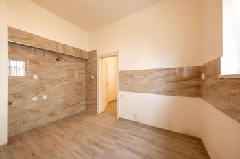 Kuchyně byt 2 - Prodej kancelářských prostor 190 m², Ostrava