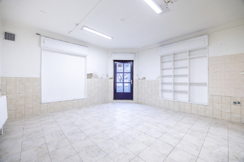 Pronájem obchodních prostor 66 m², Praha 9 - Dolní Počernice
