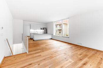 obývací pokoj s kuchyňským koutem - Pronájem bytu 5+kk v osobním vlastnictví 130 m², Praha 6 - Bubeneč