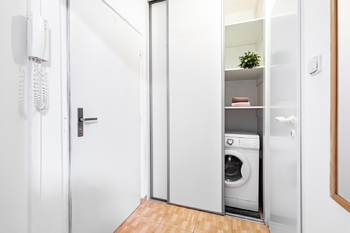 Prodej bytu 1+1 v osobním vlastnictví 27 m², Praha 9 - Střížkov