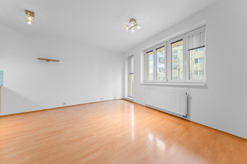 Pronájem bytu 1+kk v osobním vlastnictví 36 m², Praha 10 - Hostivař