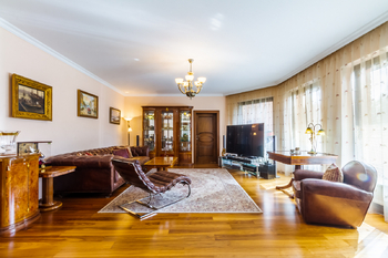 Prodej domu 354 m², Praha 10 - Benice