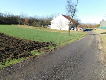 Prodej pozemku 842 m², Prace