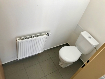 WC - Prodej obchodních prostor 48 m², Mukařov