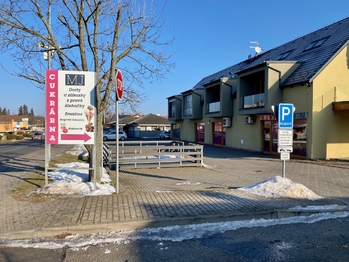 Obchody v okolí - Prodej obchodních prostor 48 m², Mukařov
