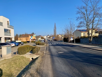 Vysoká frekvence - Prodej obchodních prostor 48 m², Mukařov