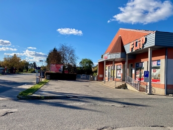 Mukařov jako obchodní centrum - Prodej obchodních prostor 48 m², Mukařov