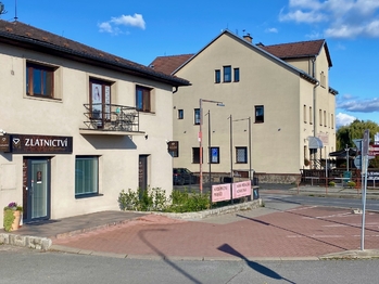 Mukařov jako obchodní centrum - Prodej obchodních prostor 48 m², Mukařov