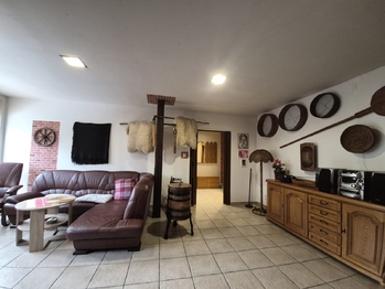 Prodej výrobních prostor 680 m², Mořkov