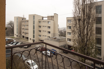 výhled z balkonu - Pronájem bytu 2+1 v osobním vlastnictví 54 m², Praha 4 - Nusle