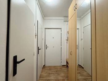 Pronájem bytu 1+kk v osobním vlastnictví 23 m², Praha 4 - Braník