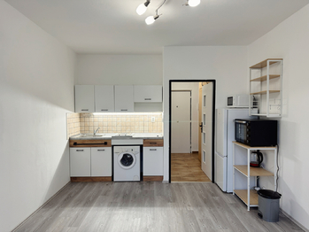 Pronájem bytu 1+kk v osobním vlastnictví 23 m², Praha 4 - Braník