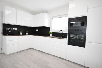 Prodej domu 61 m², Dobrovíz