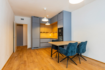 Pronájem bytu 2+kk v osobním vlastnictví 53 m², Praha 5 - Radlice