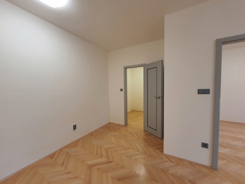 Pronájem bytu 2+kk v družstevním vlastnictví 49 m², Brno