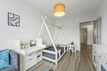 Prodej bytu 3+1 v osobním vlastnictví 79 m², Praha 10 - Petrovice