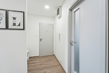 Prodej bytu 3+1 v osobním vlastnictví 79 m², Praha 10 - Petrovice