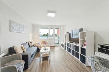 Prodej bytu 3+1 v osobním vlastnictví 79 m², Praha 10 - Petrovice