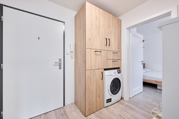 Prodej bytu 2+kk v osobním vlastnictví 53 m², Praha 10 - Strašnice