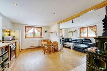 Prodej domu 96 m², Mezholezy