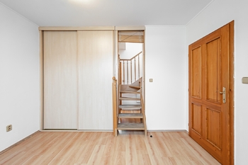 Druhá ložnice. - Prodej bytu 4+1 v osobním vlastnictví 140 m², Jindřichův Hradec