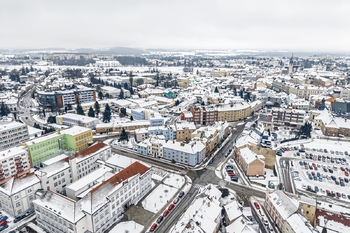Pohled z dronu. - Prodej bytu 4+1 v osobním vlastnictví 140 m², Jindřichův Hradec