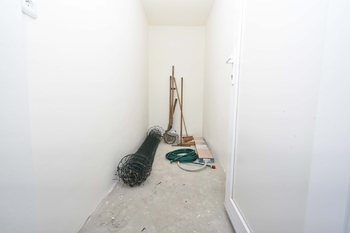 Komora.  - Prodej bytu 3+kk v osobním vlastnictví 76 m², Polerady