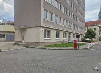současný stav - Pronájem obchodních prostor 252 m², České Budějovice