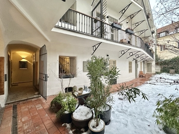 Pronájem bytu 1+1 v osobním vlastnictví 39 m², Praha 1 - Staré Město