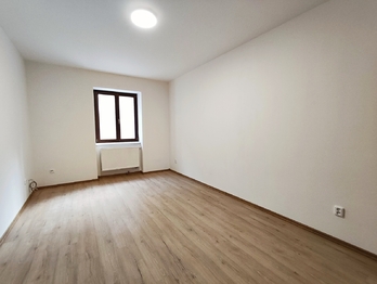 Pronájem bytu 2+1 v osobním vlastnictví 61 m², České Budějovice